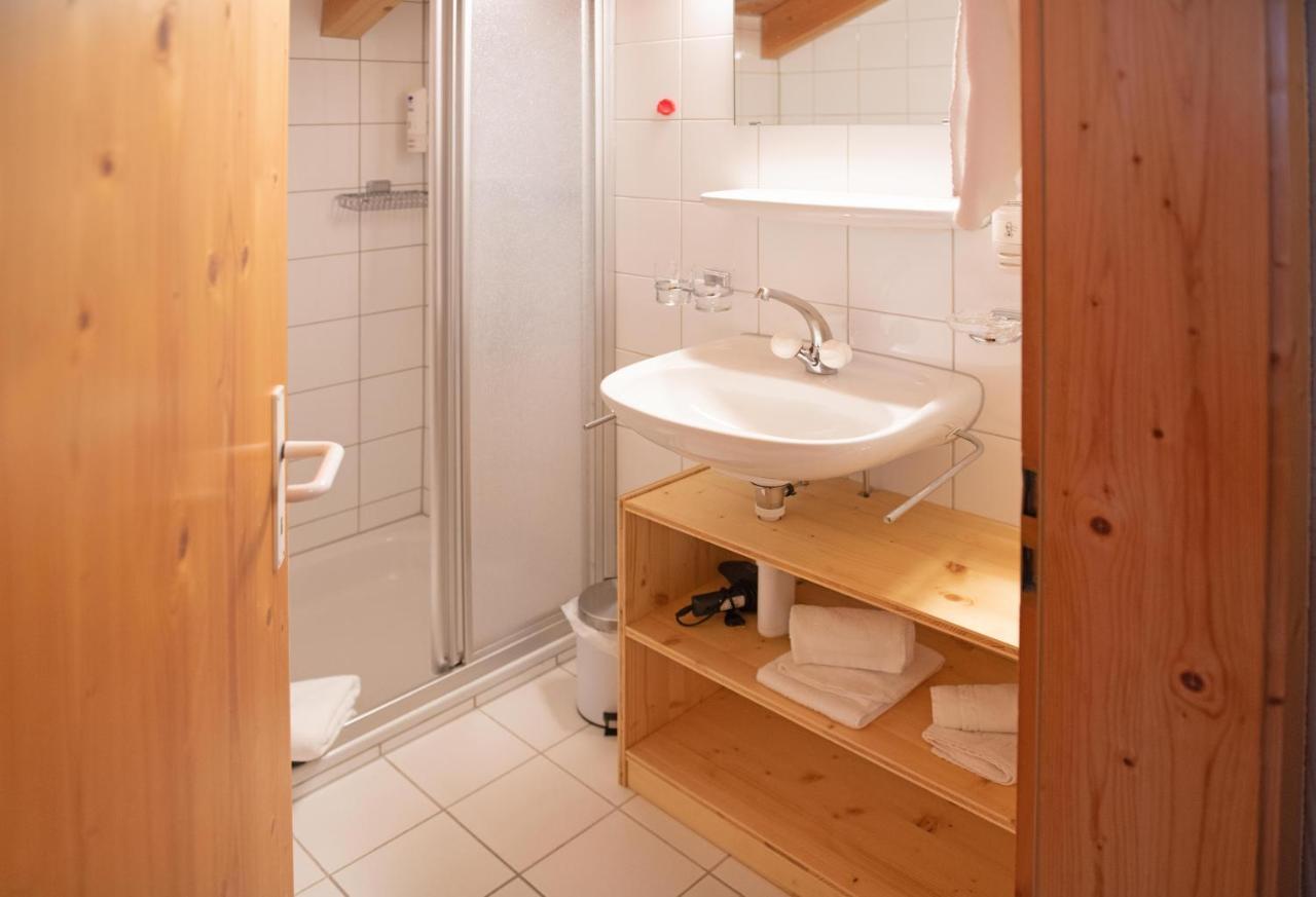Hotel Bergfuehrer เอล์ม ภายนอก รูปภาพ